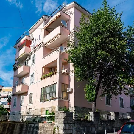 Apartment La Marie